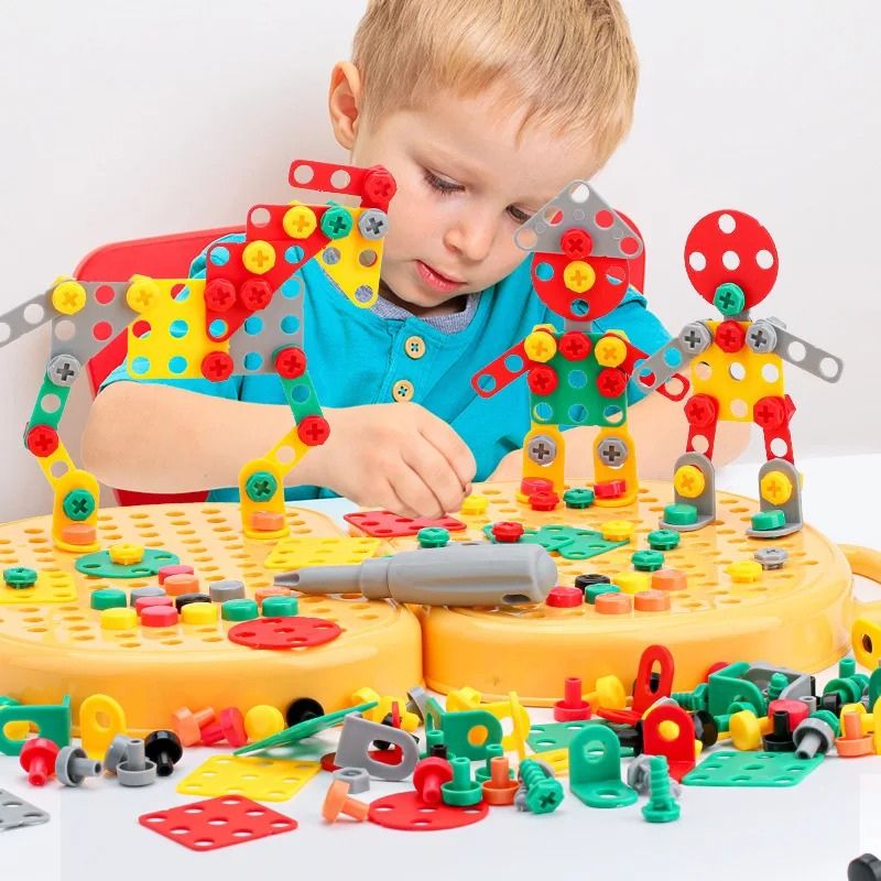 🧩 BuildBuddy™ – Styrk dit barns fantasi og selvtillid gennem leg